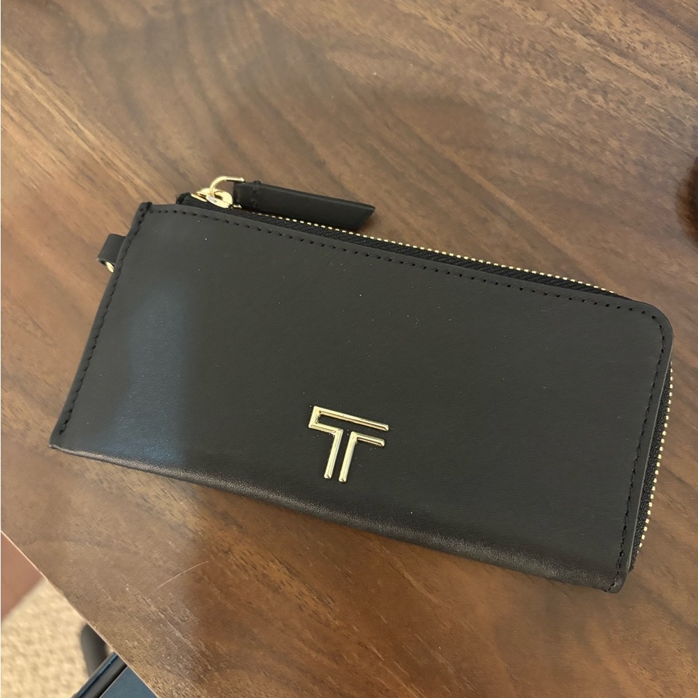 Tumi Black Leather Zip Wallet